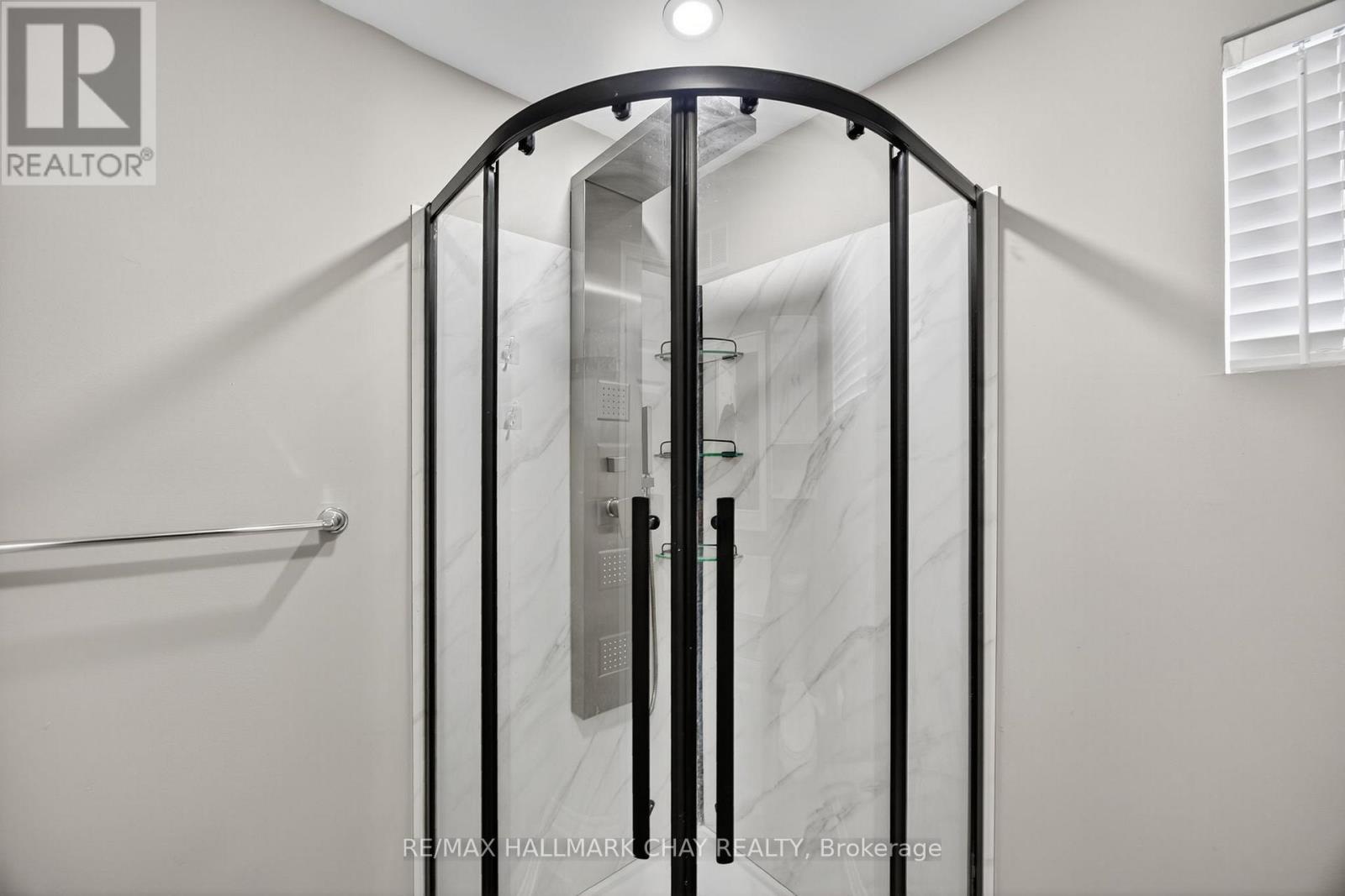 37 Mccarthy Crescent, Essa, Ontario  L0M 1B3 - Photo 36 - N12795852