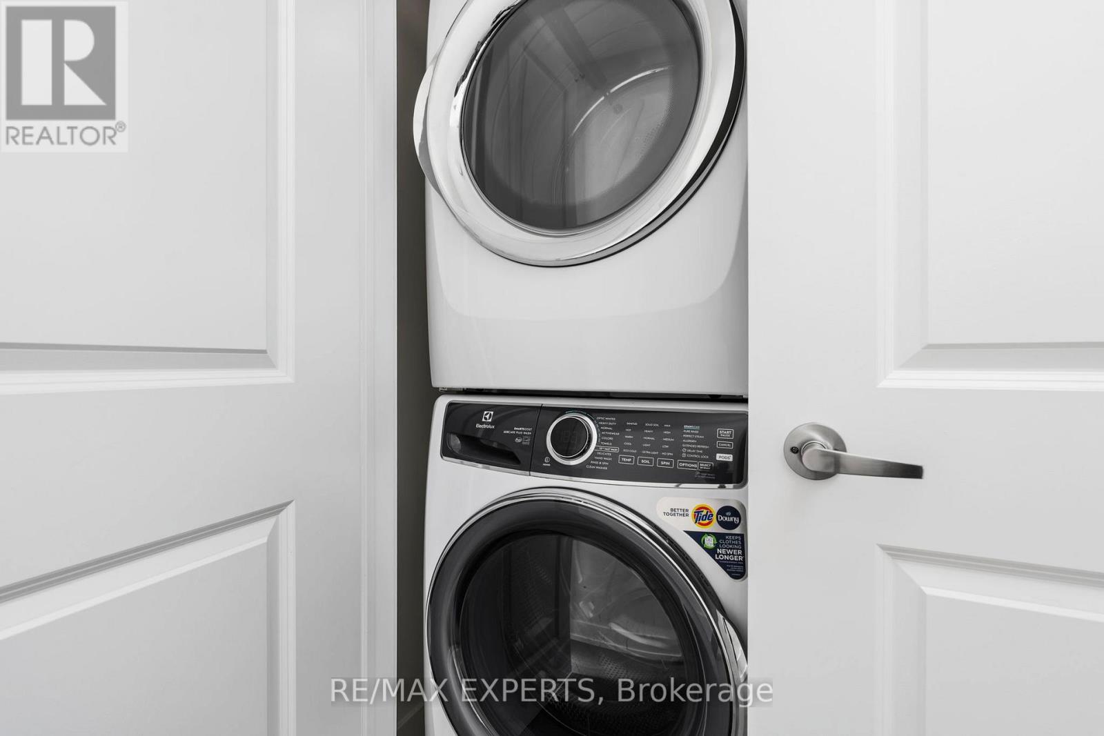 1366 Gull Crossing, Pickering (Bay Ridges), Ontario  L1W 0B7 - Photo 12 - E12795708