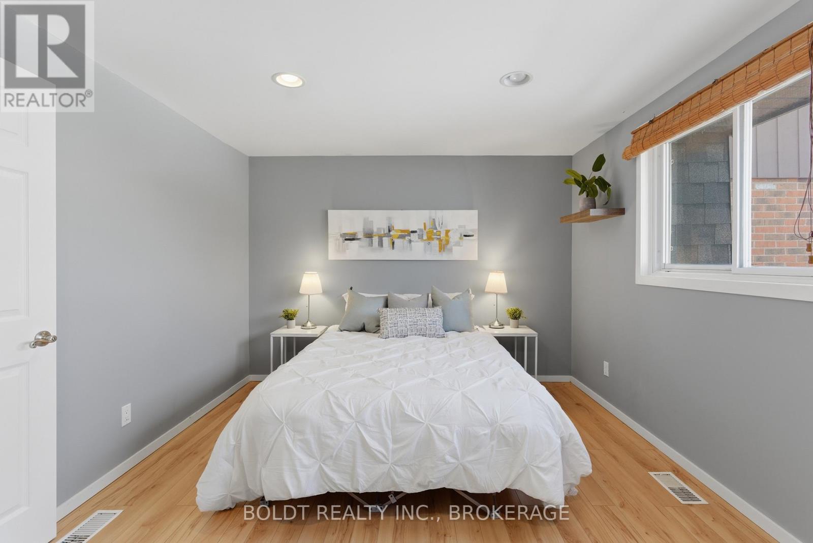 2 - 151 Linwell Road, St. Catharines, Ontario  L2N 6P3 - Photo 22 - X12791246