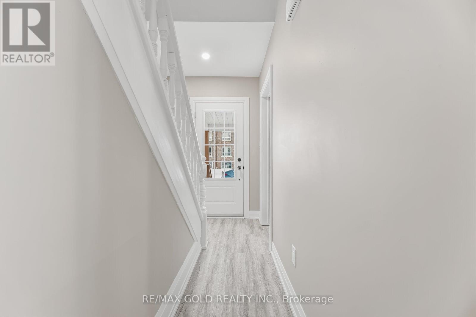 4445 Simcoe Street, Niagara Falls, Ontario  L2E 1T7 - Photo 10 - X12795840