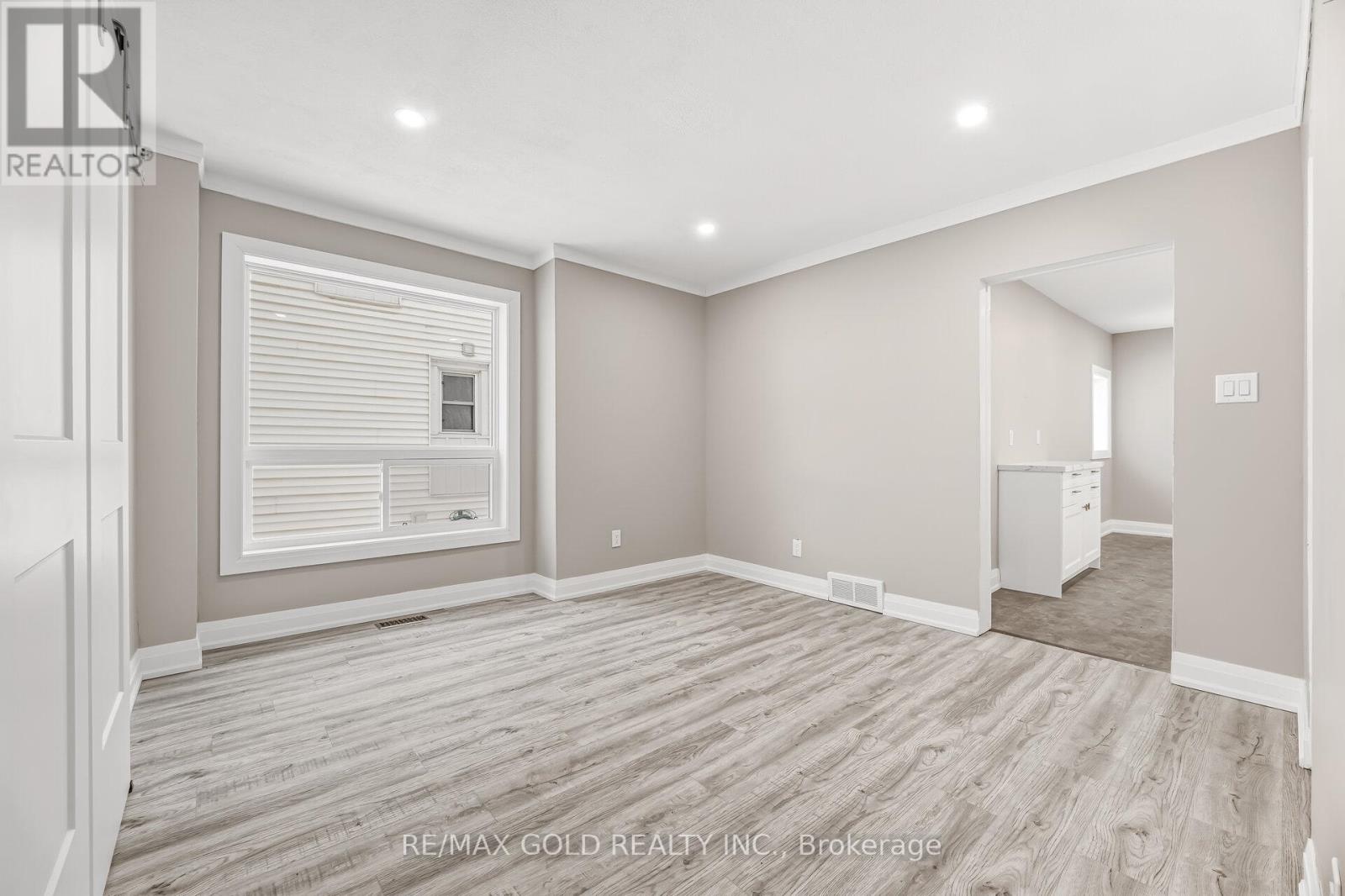 4445 Simcoe Street, Niagara Falls, Ontario  L2E 1T7 - Photo 16 - X12795840