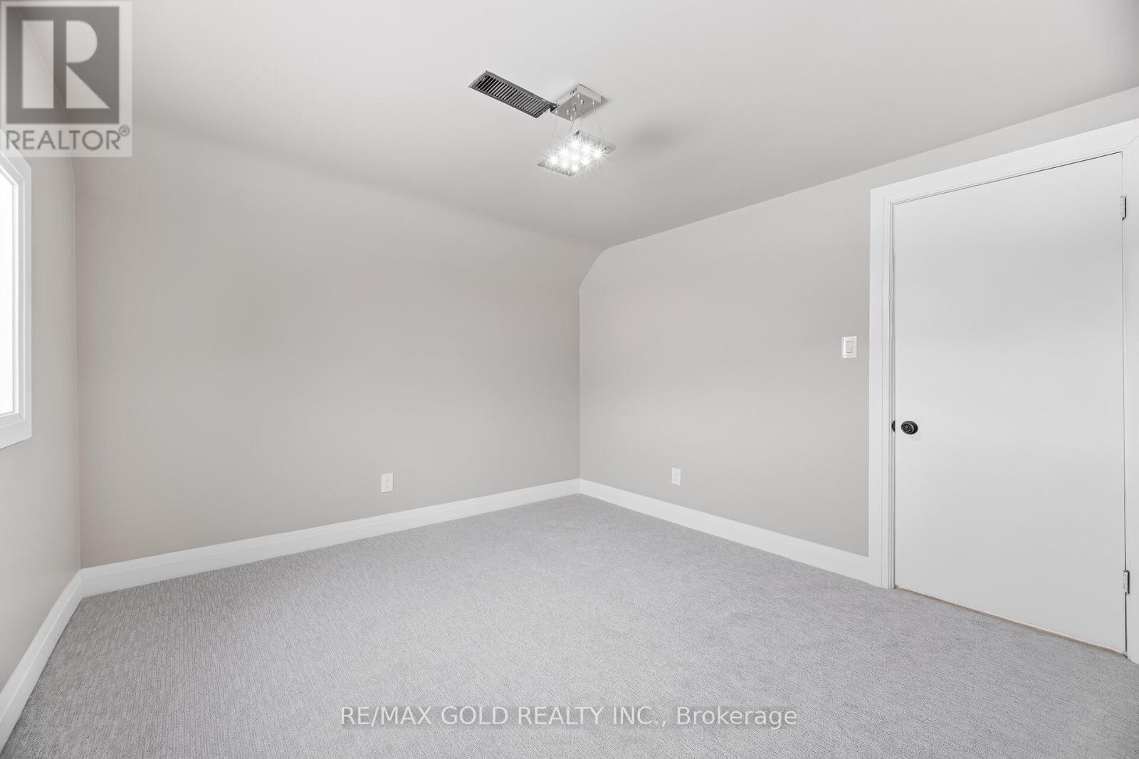 4445 Simcoe Street, Niagara Falls, Ontario  L2E 1T7 - Photo 29 - X12795840