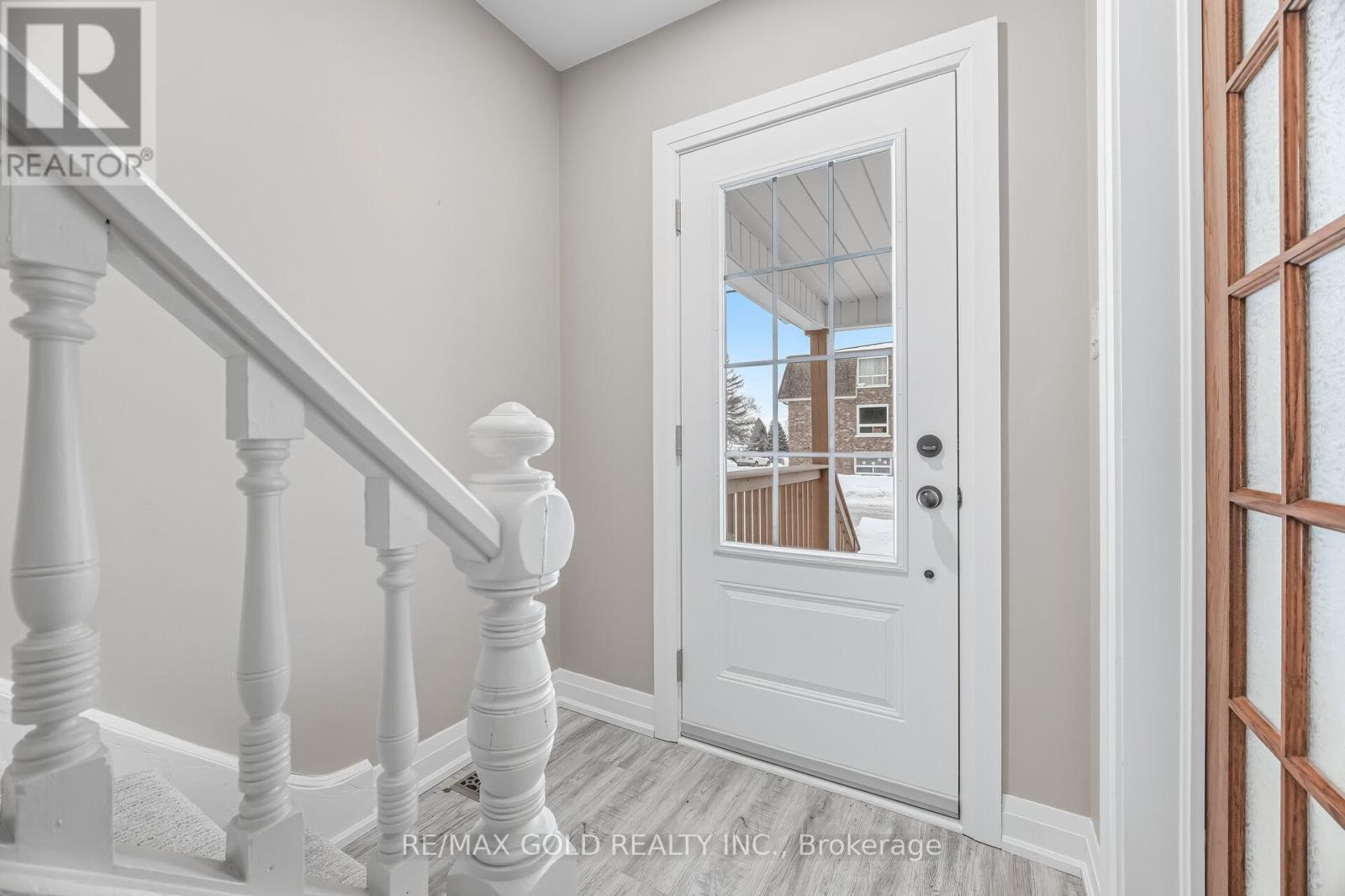 4445 Simcoe Street, Niagara Falls, Ontario  L2E 1T7 - Photo 9 - X12795840