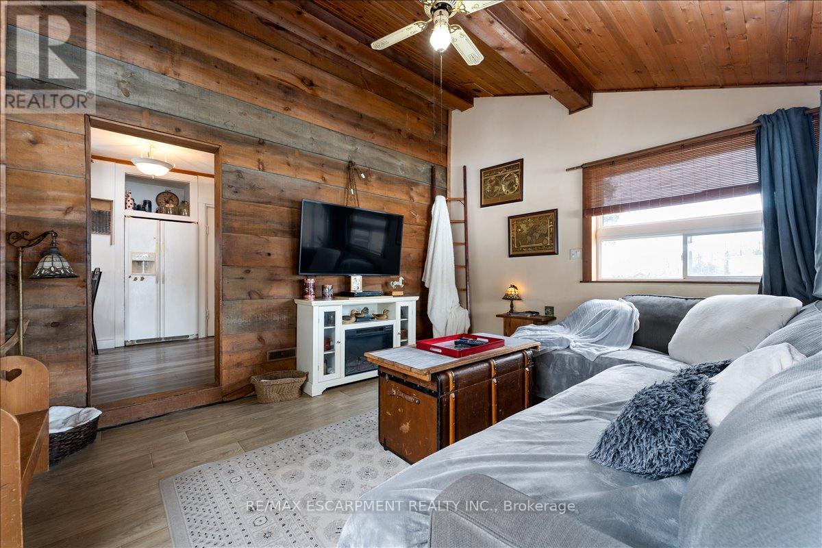 5914 Canborough Road W, West Lincoln, Ontario  L0R 2J0 - Photo 14 - X12795862