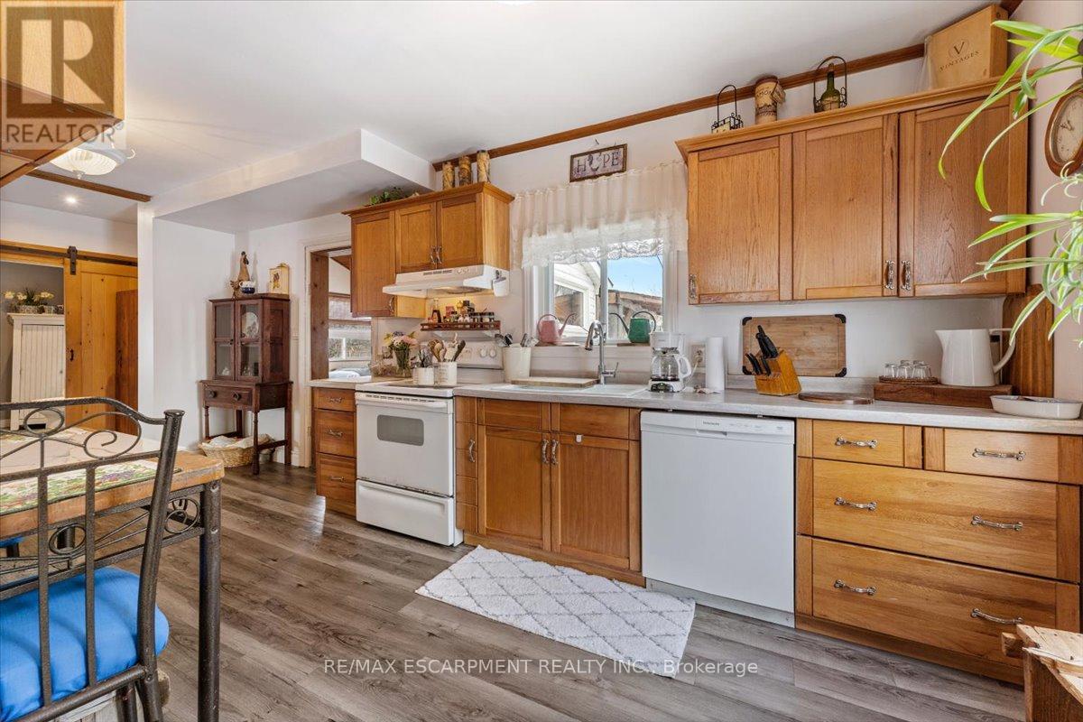 5914 Canborough Road W, West Lincoln, Ontario  L0R 2J0 - Photo 15 - X12795862