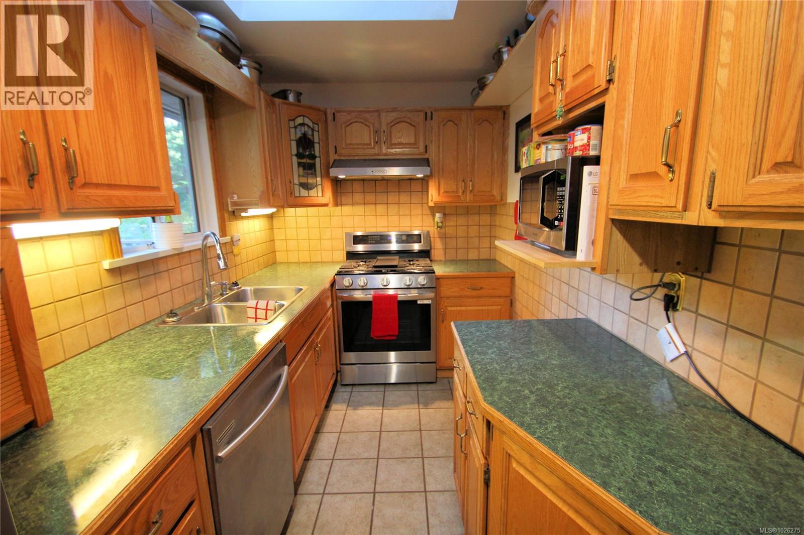 559 Blitz Rd, Mayne Island, British Columbia  V0N 2J1 - Photo 17 - 1026275