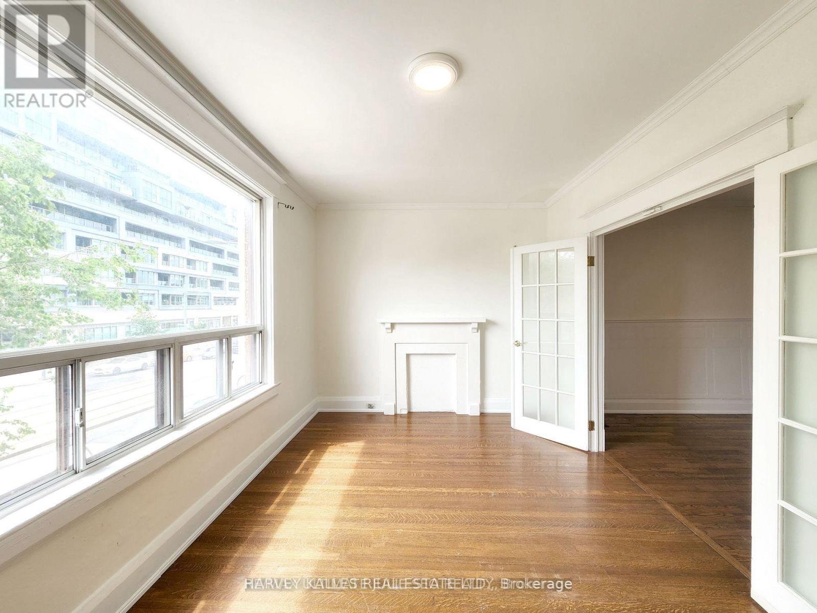 2nd Flr - 832 St Clair Avenue, Toronto, Ontario  M6C 1C1 - Photo 11 - C12794606