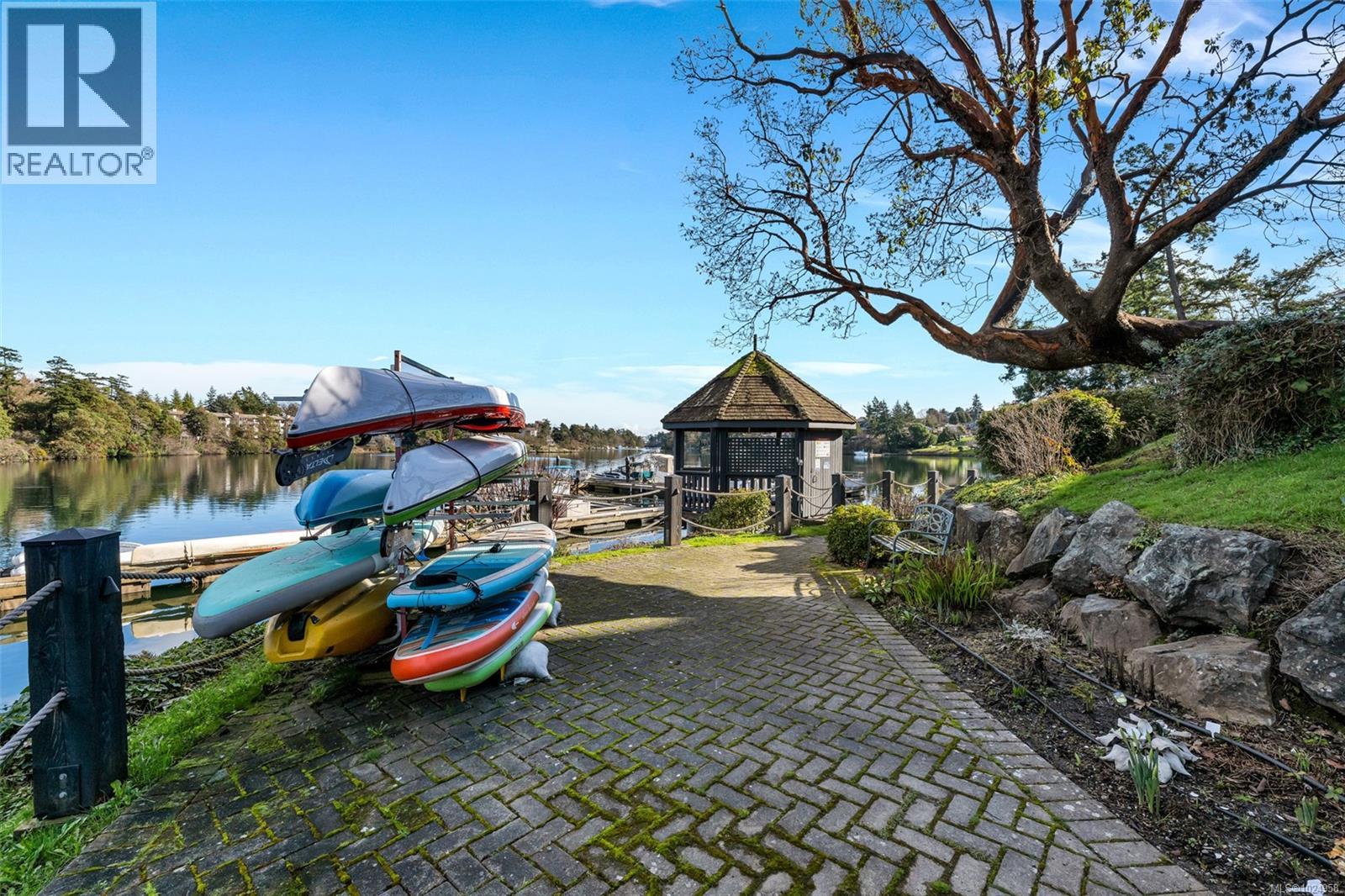 306 1085 Tillicum Rd, Esquimalt, British Columbia  V9A 7M3 - Photo 34 - 1024958