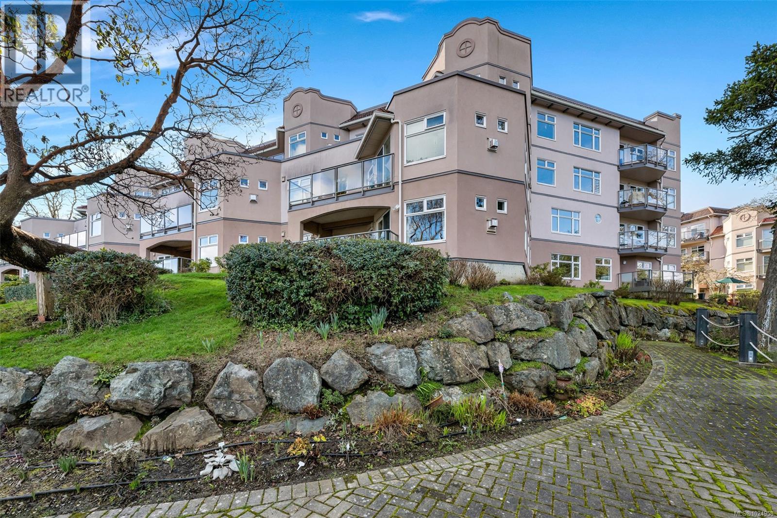 306 1085 Tillicum Rd, Esquimalt, British Columbia  V9A 7M3 - Photo 30 - 1024958