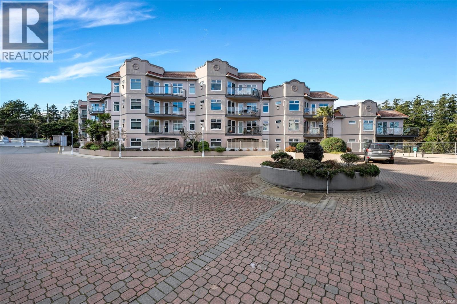 306 1085 Tillicum Rd, Esquimalt, British Columbia  V9A 7M3 - Photo 54 - 1024958