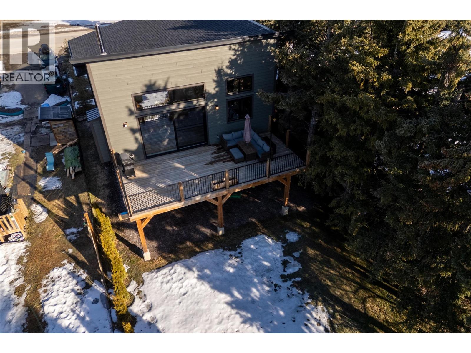 1360 Mcleod Avenue, Fernie, British Columbia  V0B 1M1 - Photo 11 - 10376100