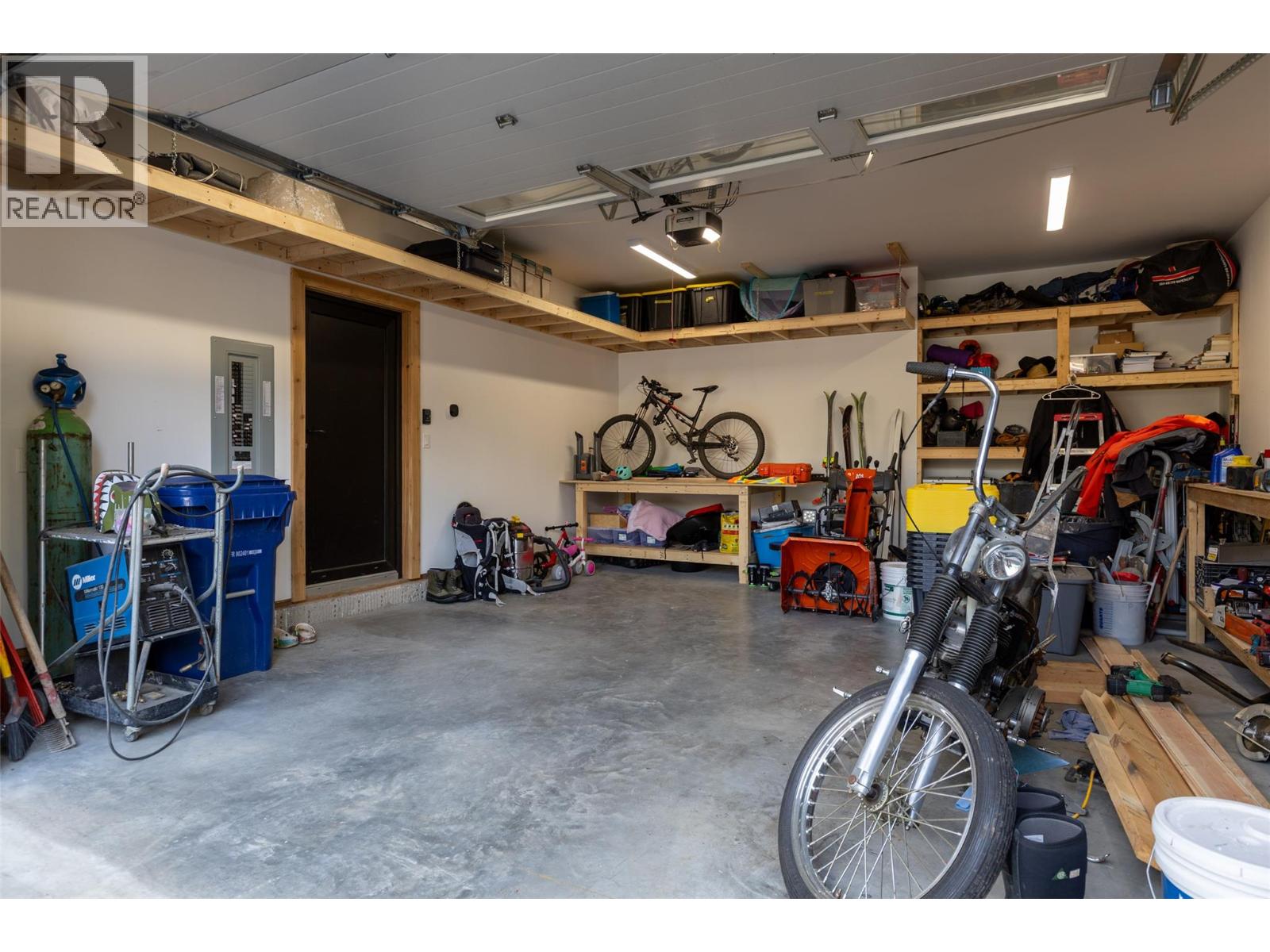 1360 Mcleod Avenue, Fernie, British Columbia  V0B 1M1 - Photo 63 - 10376100