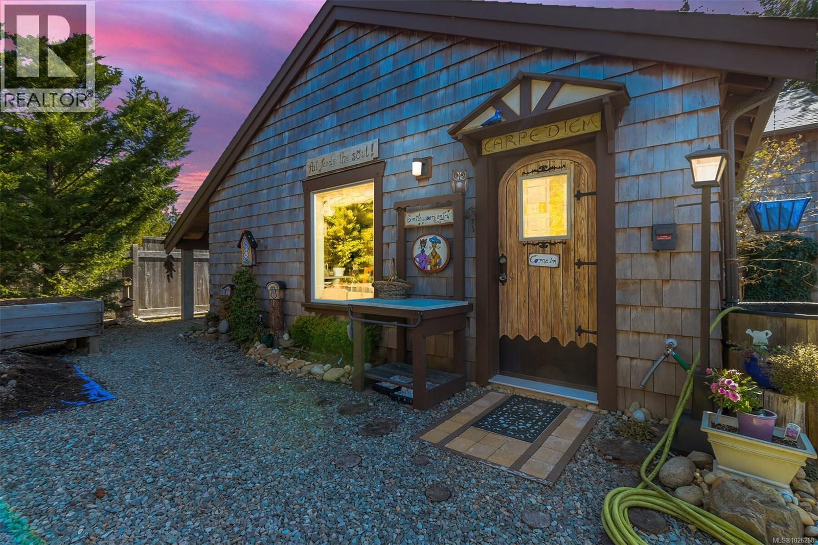 1860 Ashling Rd, Qualicum Beach, British Columbia  V9K 2V1 - Photo 2 - 1026268