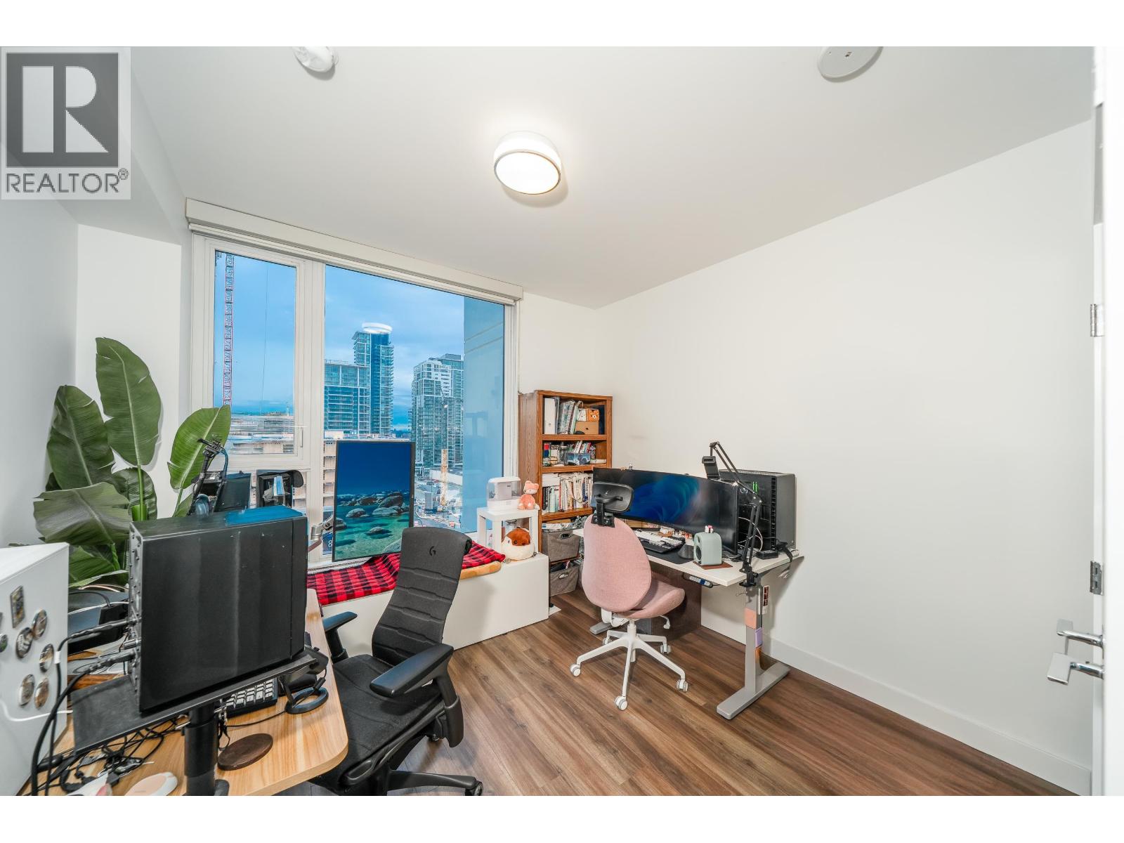 601 4465 Juneau Street, Burnaby, British Columbia  V5C 0L8 - Photo 16 - R3090291