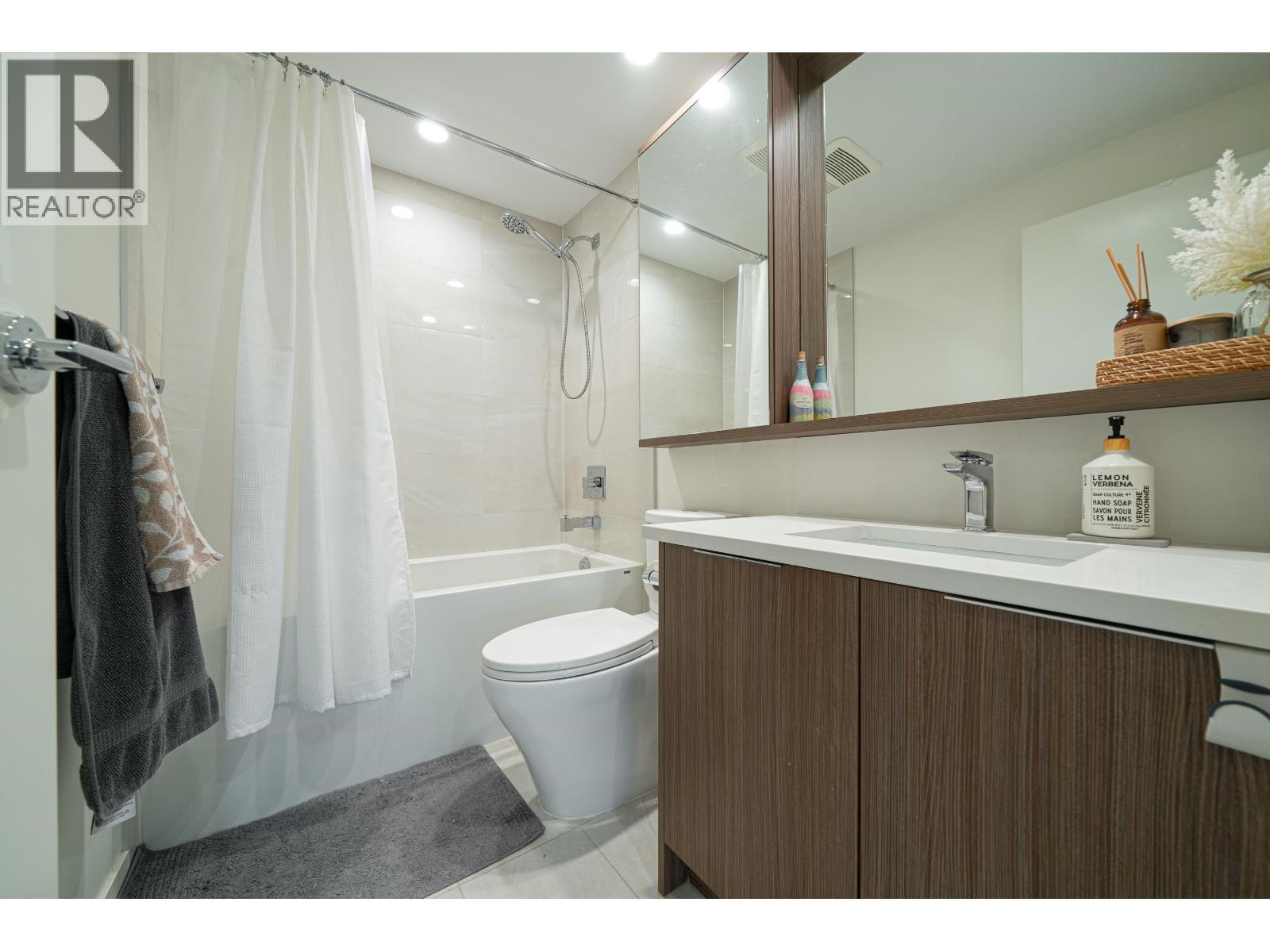 601 4465 Juneau Street, Burnaby, British Columbia  V5C 0L8 - Photo 19 - R3090291