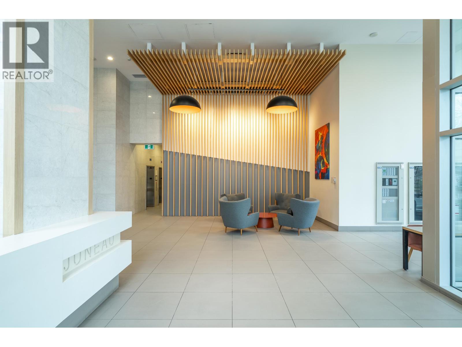 601 4465 Juneau Street, Burnaby, British Columbia  V5C 0L8 - Photo 3 - R3090291