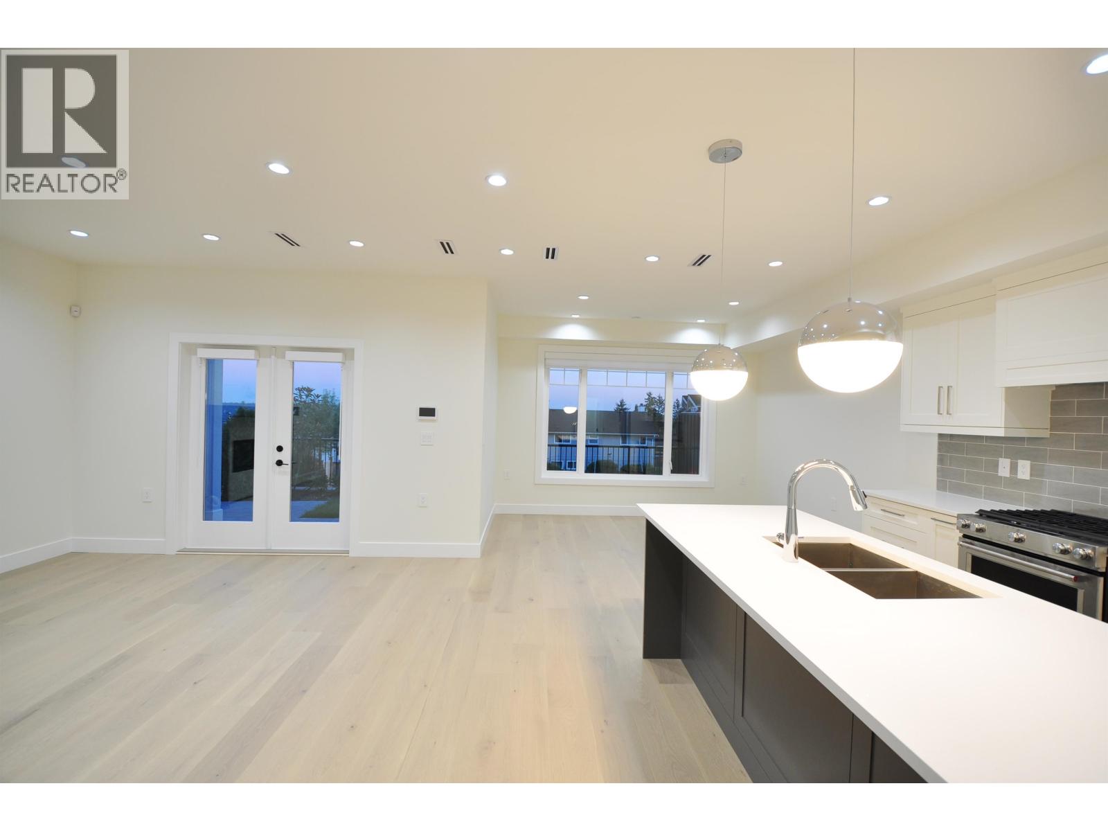 104 1138 Dansey Avenue, Coquitlam, British Columbia  V3K 3H4 - Photo 13 - R3090693