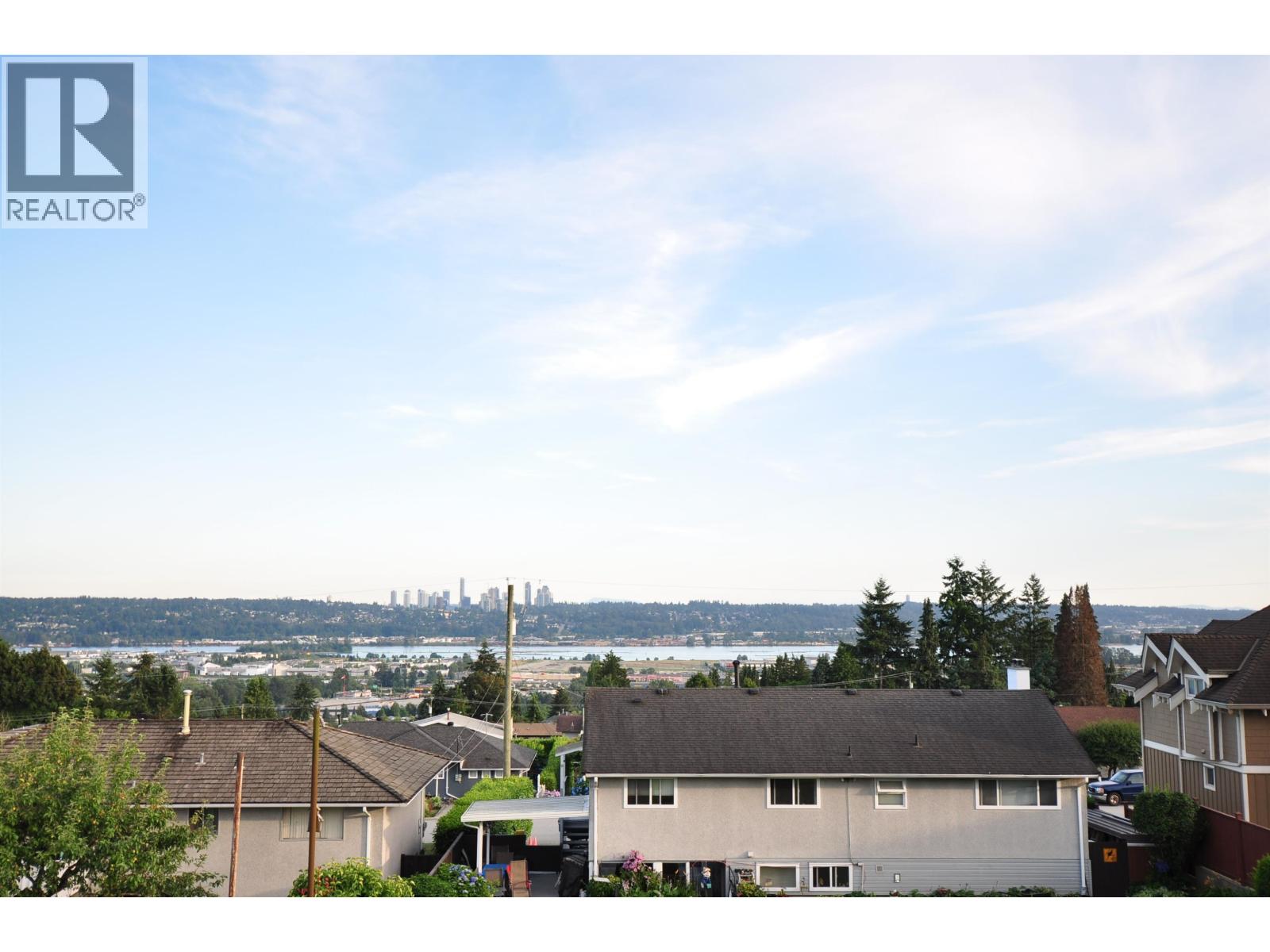 104 1138 Dansey Avenue, Coquitlam, British Columbia  V3K 3H4 - Photo 1 - R3090693