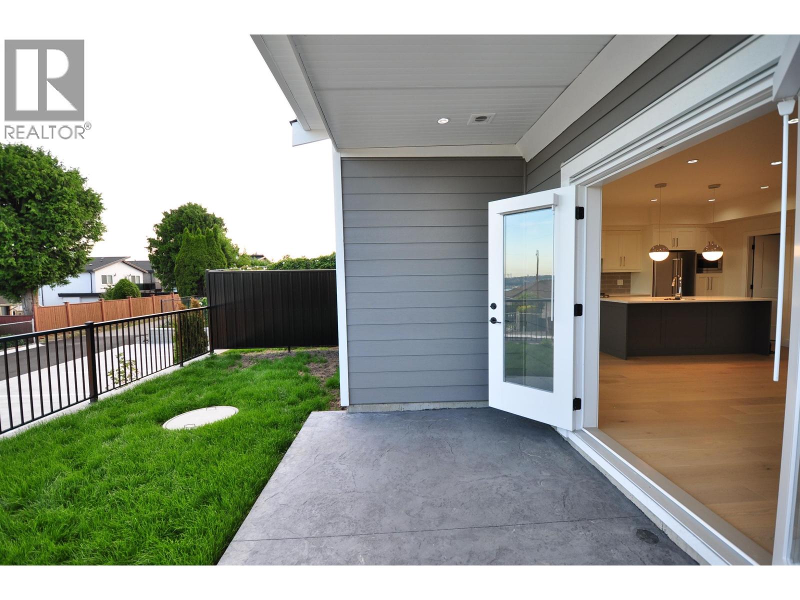 104 1138 Dansey Avenue, Coquitlam, British Columbia  V3K 3H4 - Photo 7 - R3090693