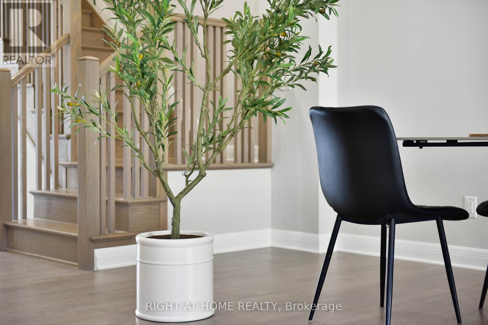 117 Escarpment Crescent, Ottawa, Ontario  K2T 0L8 - Photo 19 - X12795884