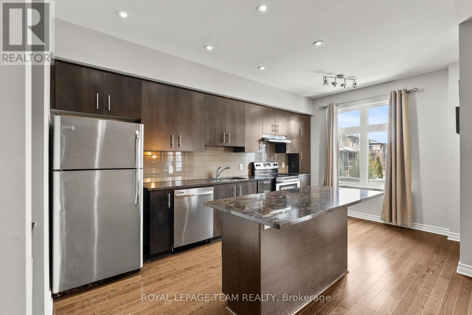 88 Stockholm Private, Ottawa, Ontario  K4M 0E2 - Photo 14 - X12795902