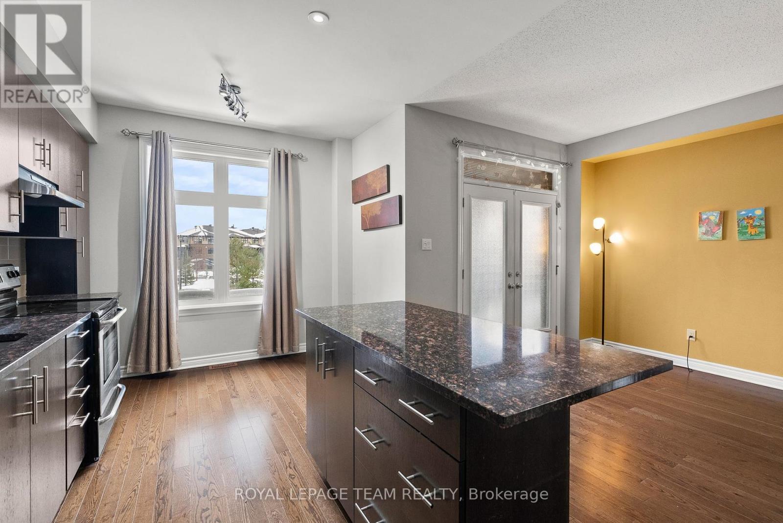 88 Stockholm Private, Ottawa, Ontario  K4M 0E2 - Photo 17 - X12795902