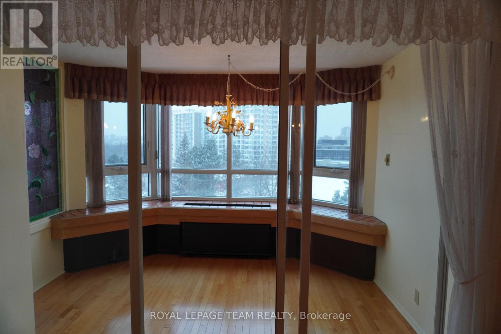 712 - 80 Sandcastle Drive, Ottawa, Ontario  K2H 9E7 - Photo 9 - X12795918