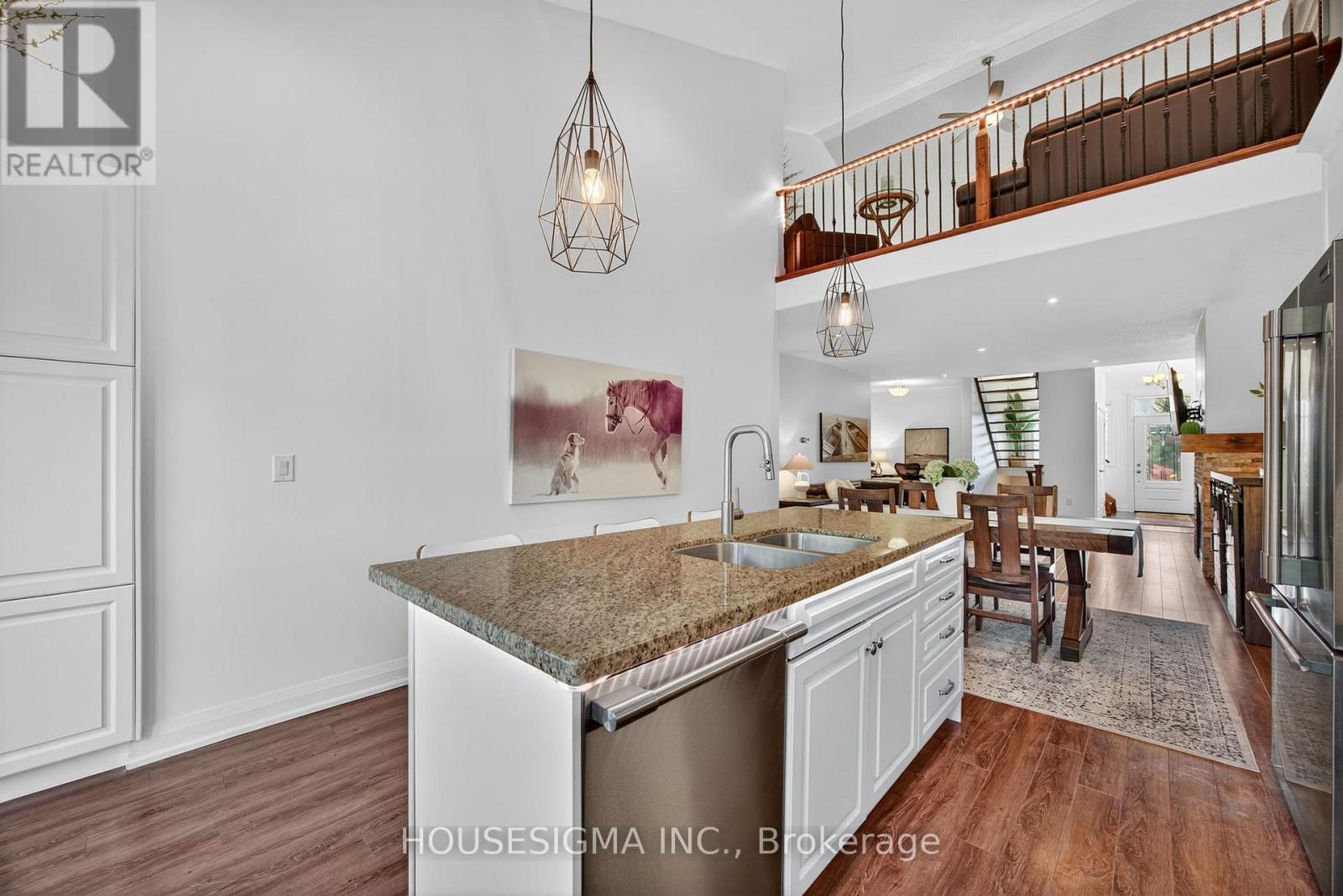 69 Landscape Drive, Oro-Medonte, Ontario  L3R 5B4 - Photo 20 - S12702024