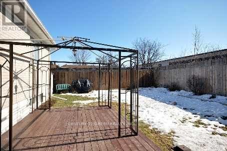 591 Dogwood Lane, Waterloo, Ontario  N2L 4Y1 - Photo 10 - X12795602