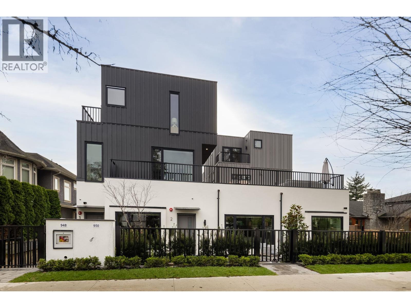 4 950 W 57th Avenue, Vancouver, British Columbia  V6P 1S3 - Photo 2 - R3090826