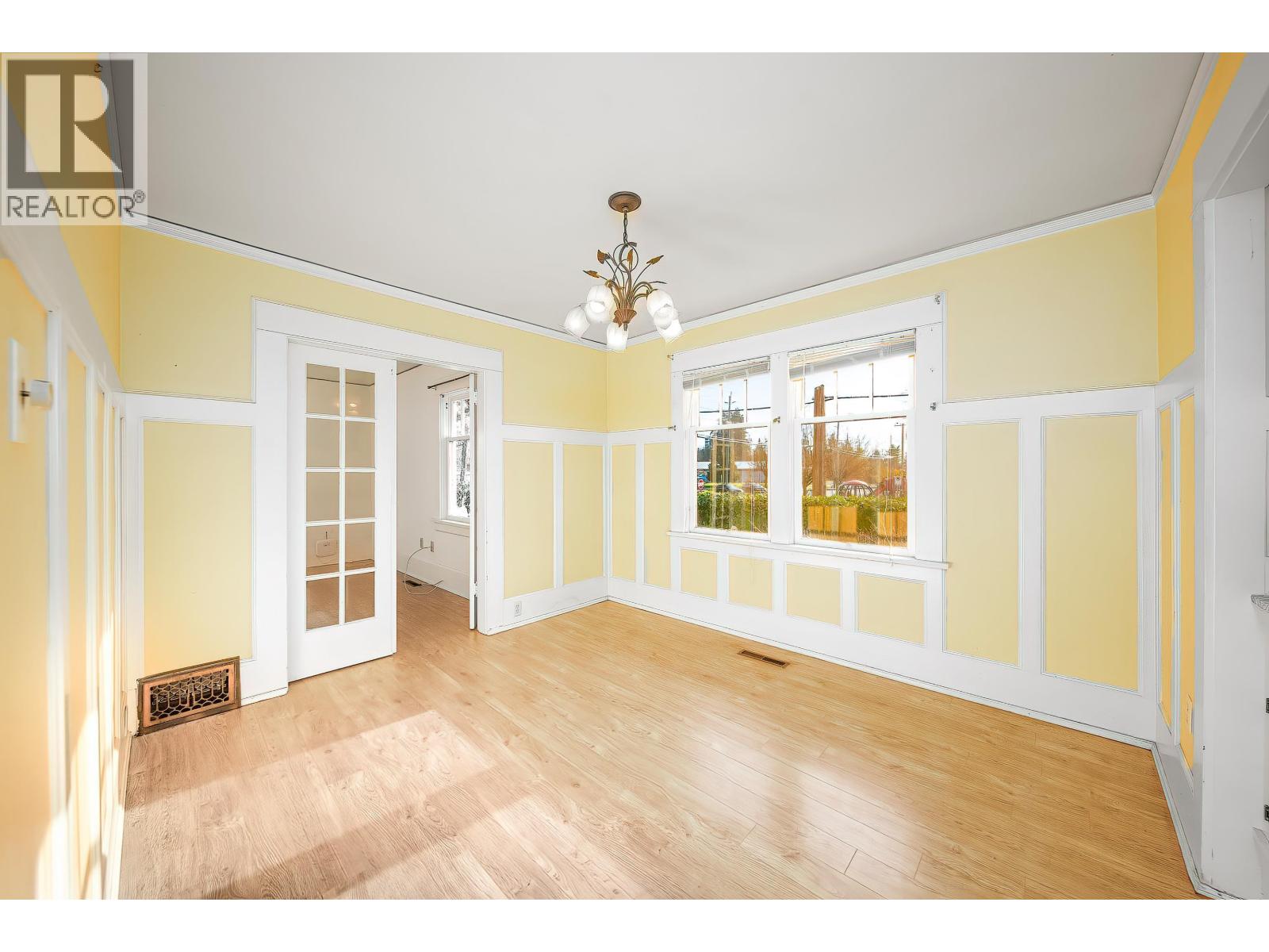 726 Tenth Street, New Westminster, British Columbia  V3M 3Z9 - Photo 8 - R3090801