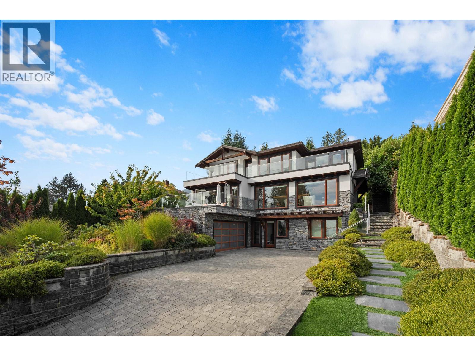 2643 NELSON AVENUE, West Vancouver, British Columbia