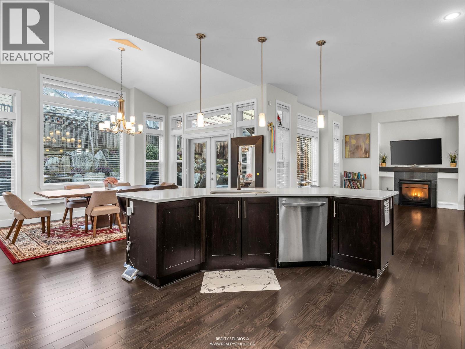 3469 Stephens Court, Coquitlam, British Columbia  V3E 0H8 - Photo 10 - R3090821