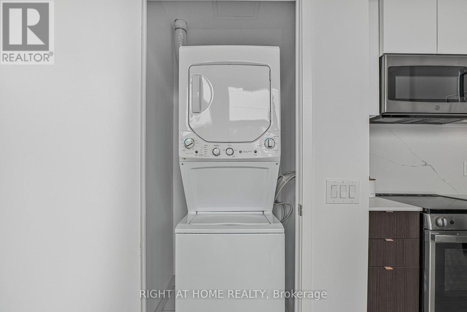 209 - 500 Dupont Street, Toronto, Ontario M6G 0B8 - Photo 26 - C12795898