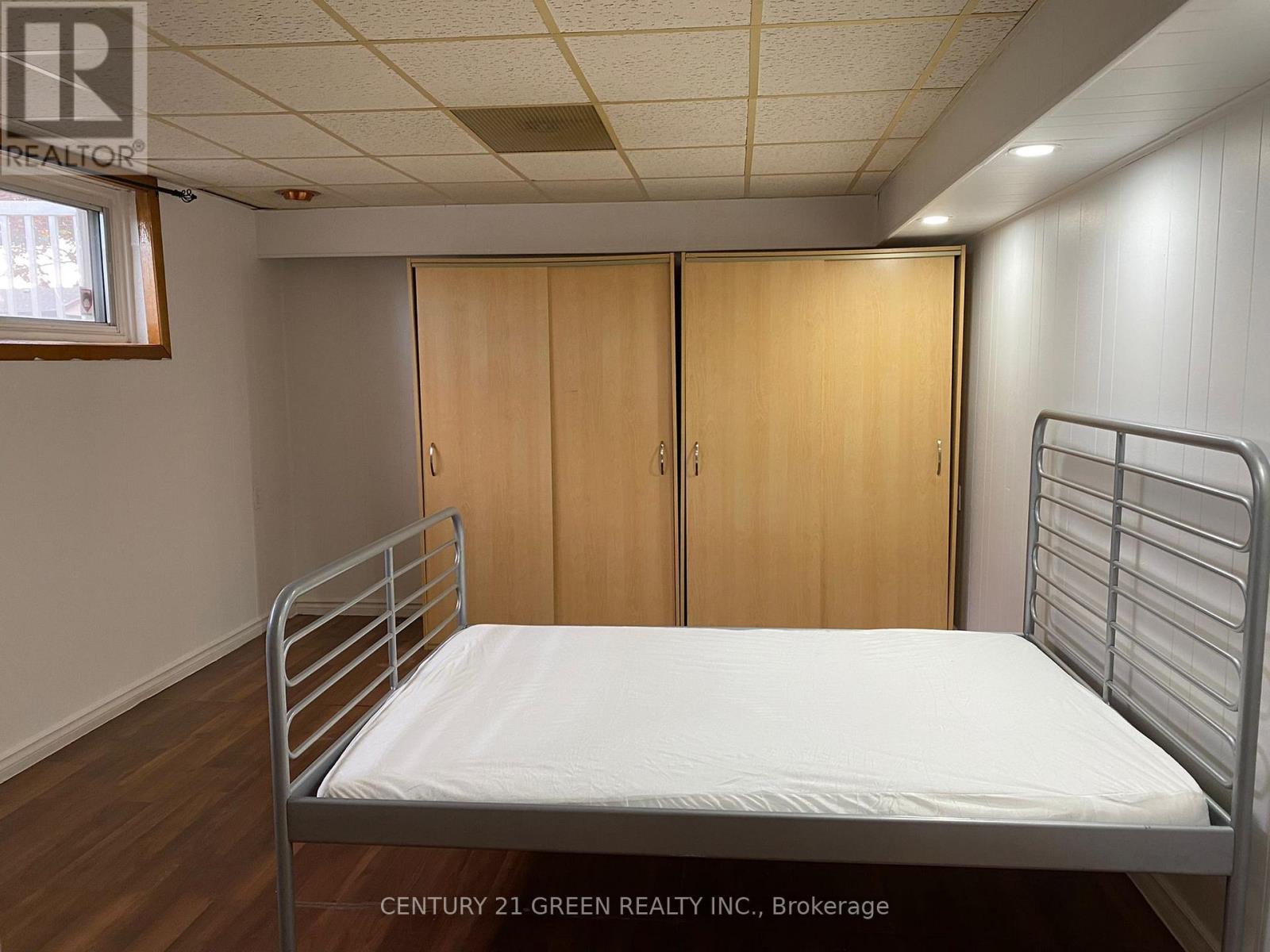 Bsmt - 9 Ridgetop Avenue, Brampton, Ontario  L6X 1Z6 - Photo 6 - W12795556