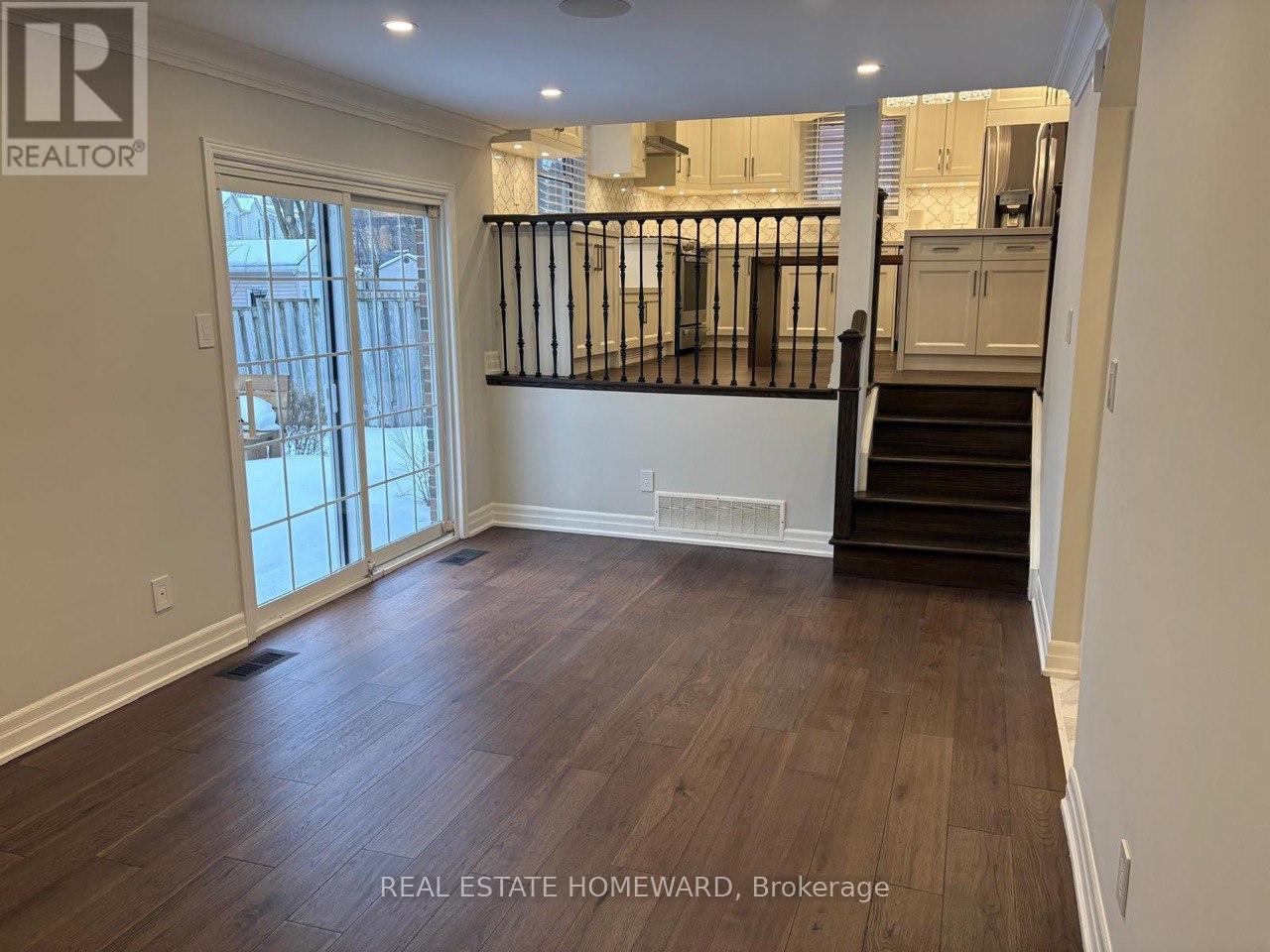 Main - 33 Braeburn Drive, Markham, Ontario  L3T 4V2 - Photo 9 - N12712042