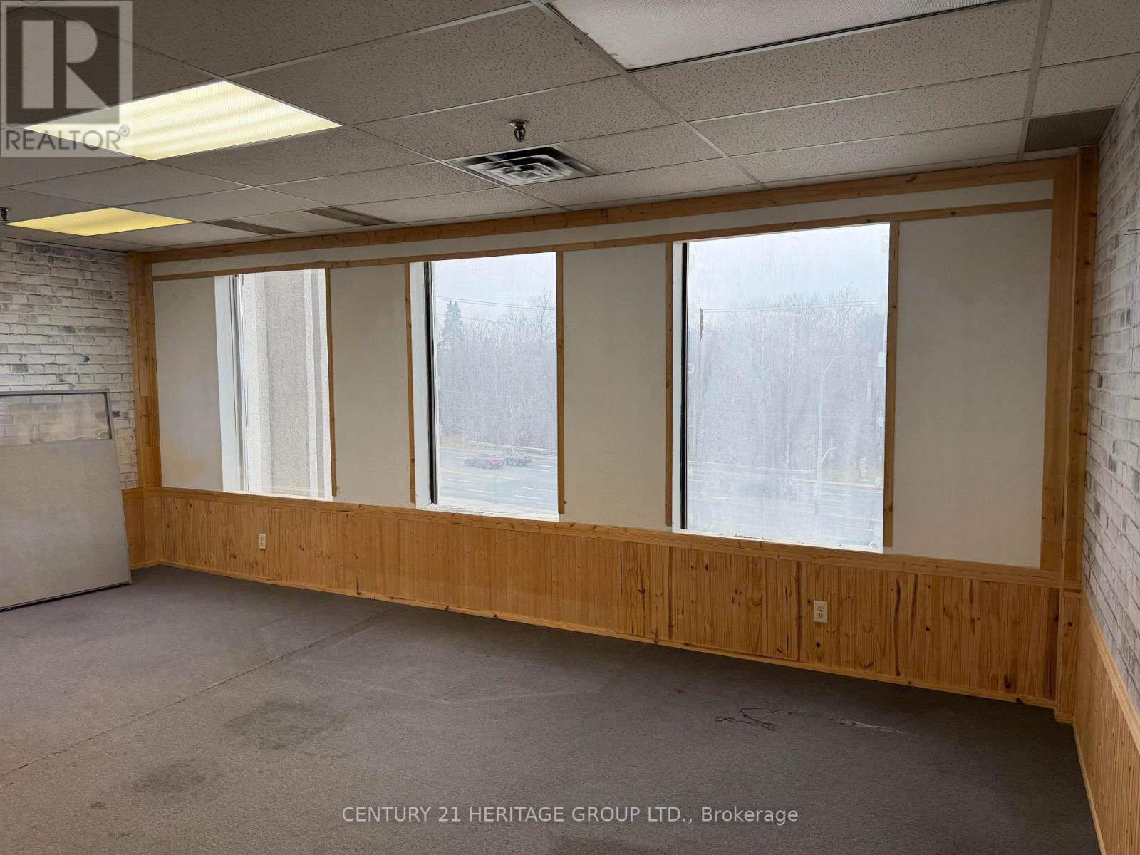 209 - 4544 Dufferin Street W, Toronto, Ontario  M3H 5X2 - Photo 1 - W12795796