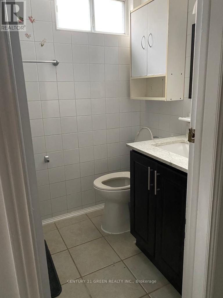 Bsmt - 9 Ridgetop Avenue, Brampton, Ontario  L6X 1Z6 - Photo 8 - W12795556