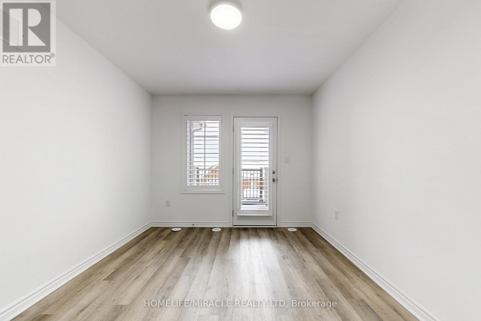 1587 Moira Crescent, Milton, Ontario  L9E 1X8 - Photo 38 - W12795930