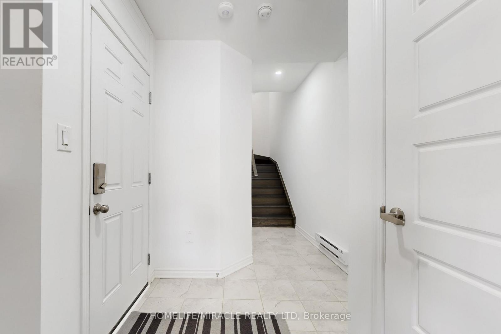 1587 Moira Crescent, Milton, Ontario  L9E 1X8 - Photo 5 - W12795930