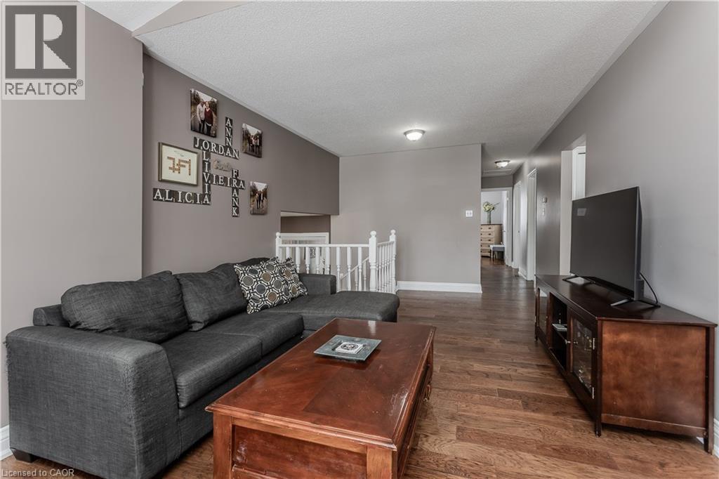 11 Robinia Lane, Brantford, Ontario  N3V 1E3 - Photo 11 - 40805340