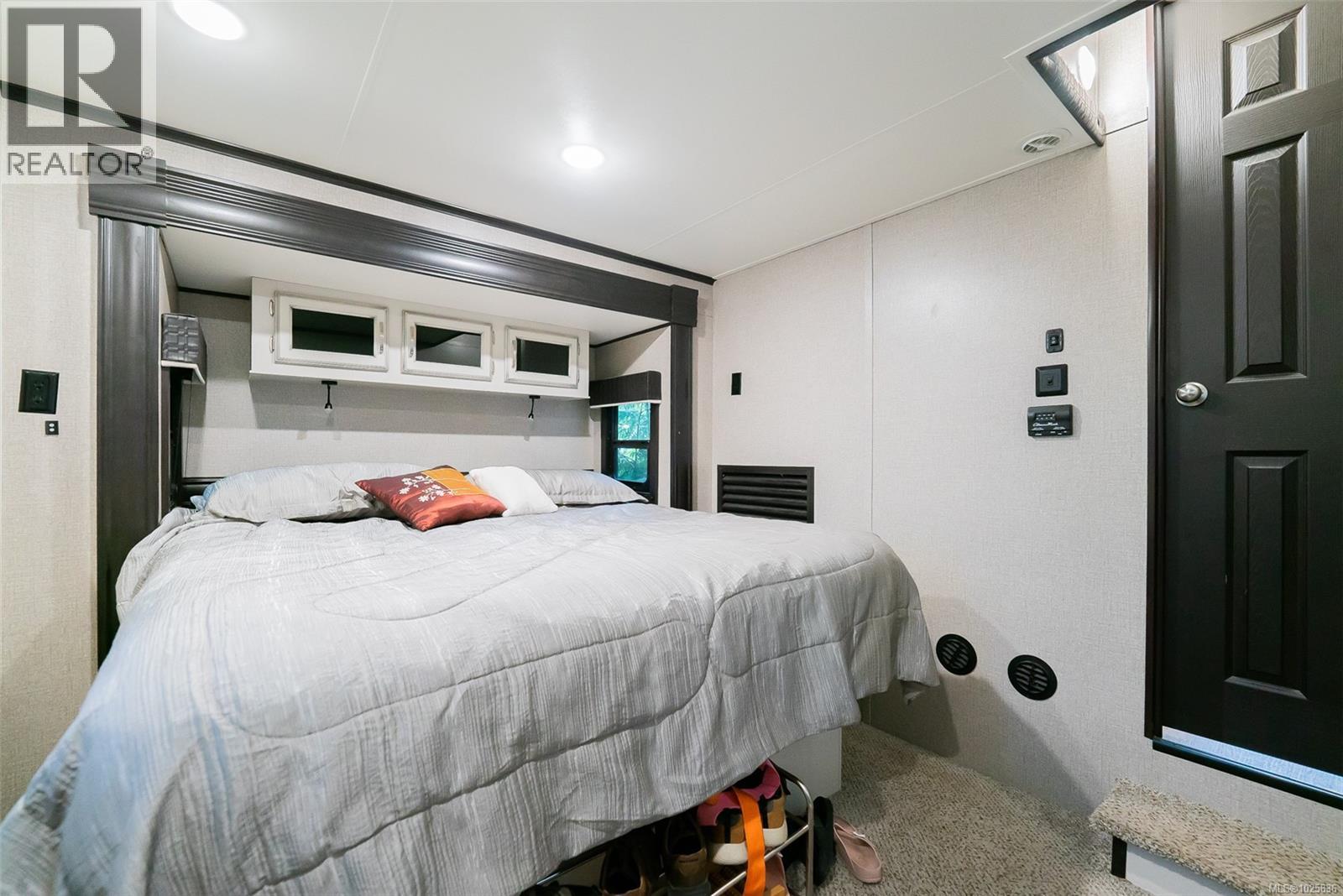 E2 2650 Turnbull Rd, Qualicum Beach, British Columbia  V9R 2R2 - Photo 11 - 1025836