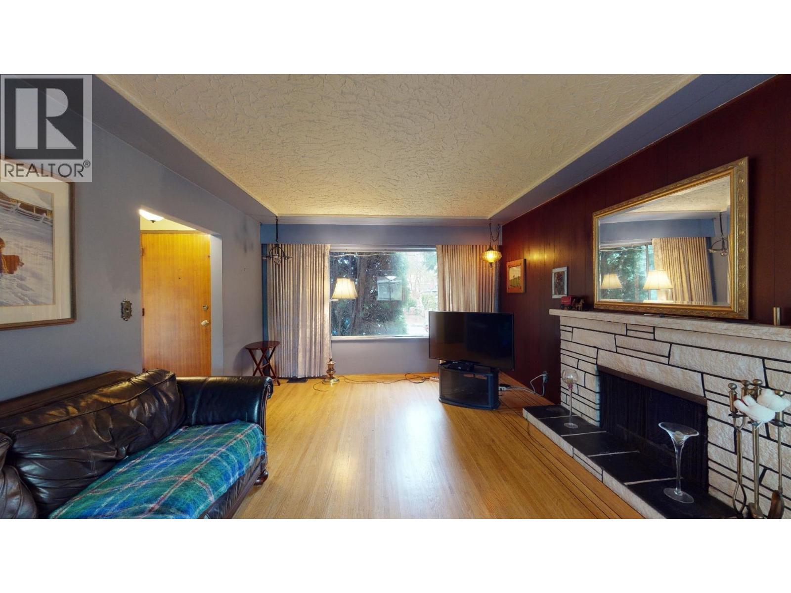 4863 Rupert Street, Vancouver, British Columbia  V5R 2J6 - Photo 5 - R3090638