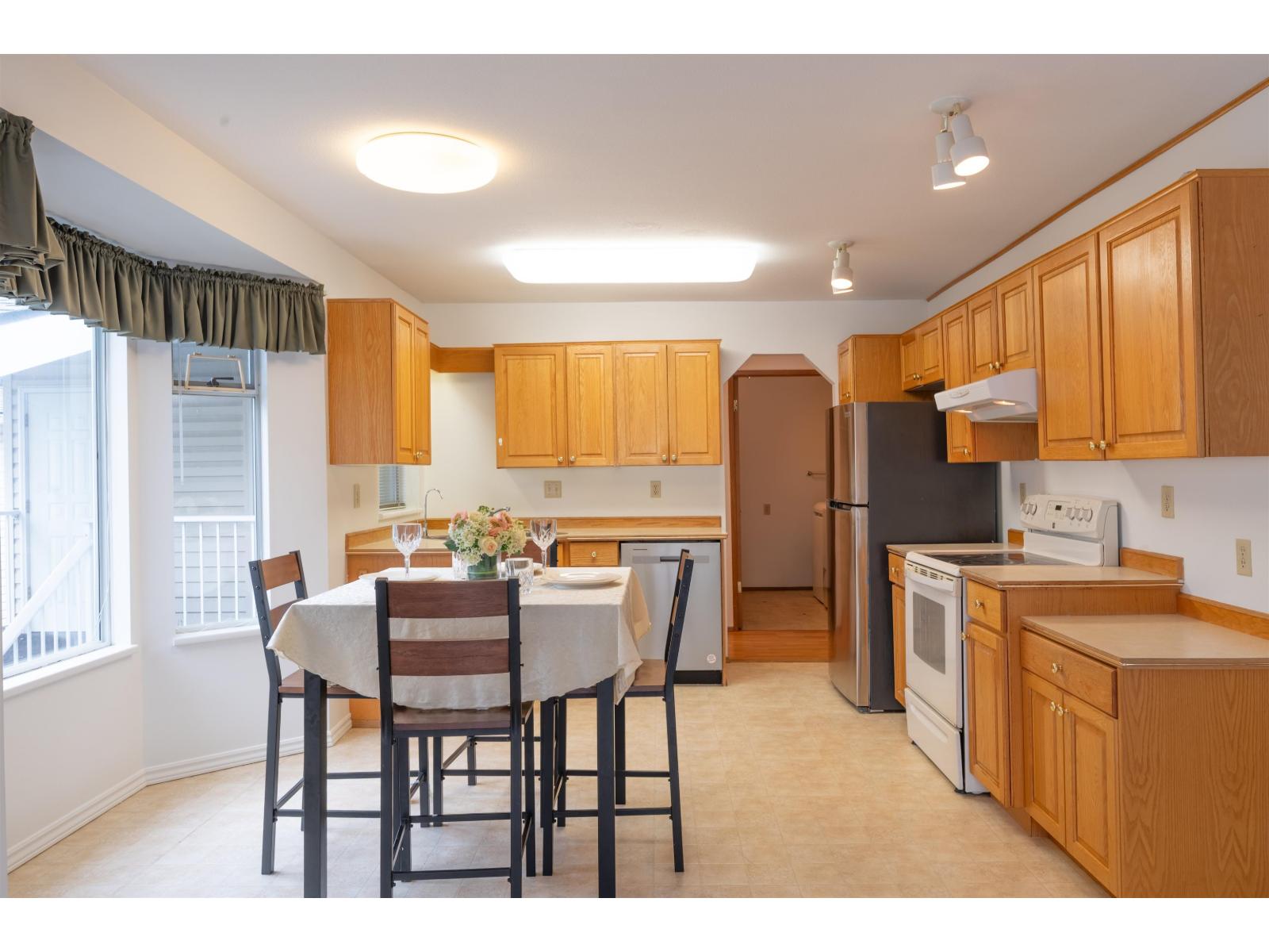 205 10584 153 Street, Surrey, British Columbia  V3R 9V1 - Photo 11 - R3089704