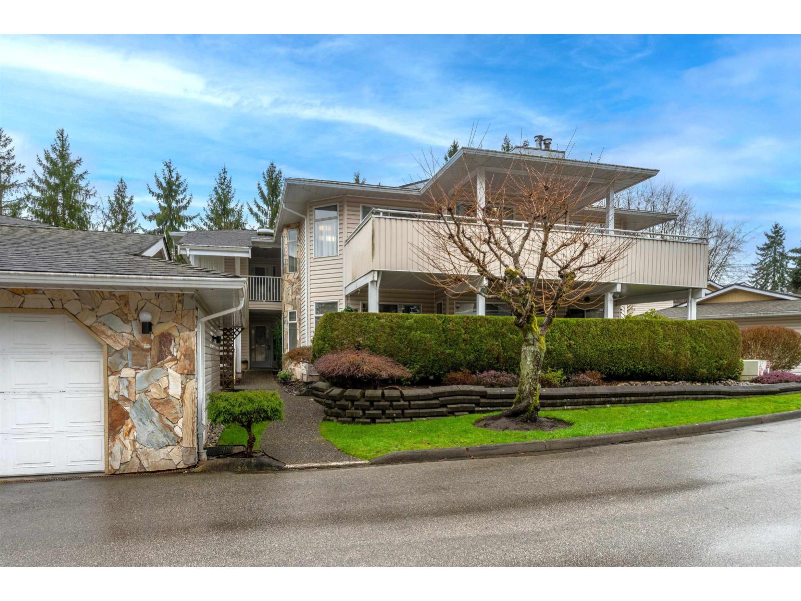 205 10584 153 STREET, Surrey, British Columbia