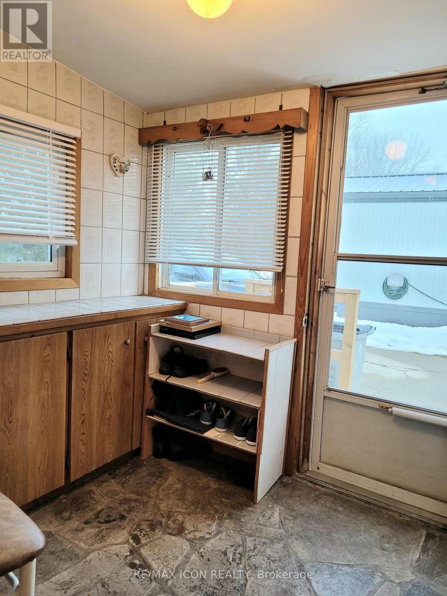 16 - 9839 Lakeshore Road, Lambton Shores, Ontario  N0M 1T0 - Photo 26 - X12795962