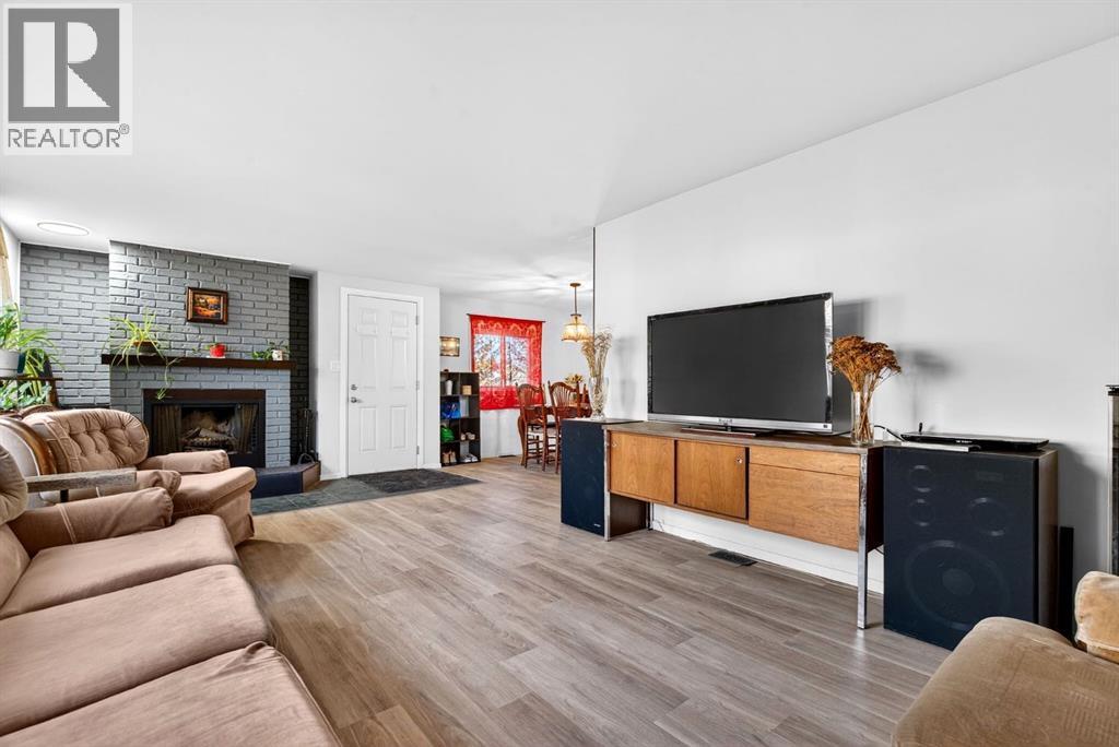 209 Sunset Boulevard Sw, Diamond Valley, Alberta  T0L 2A0 - Photo 5 - A2286600