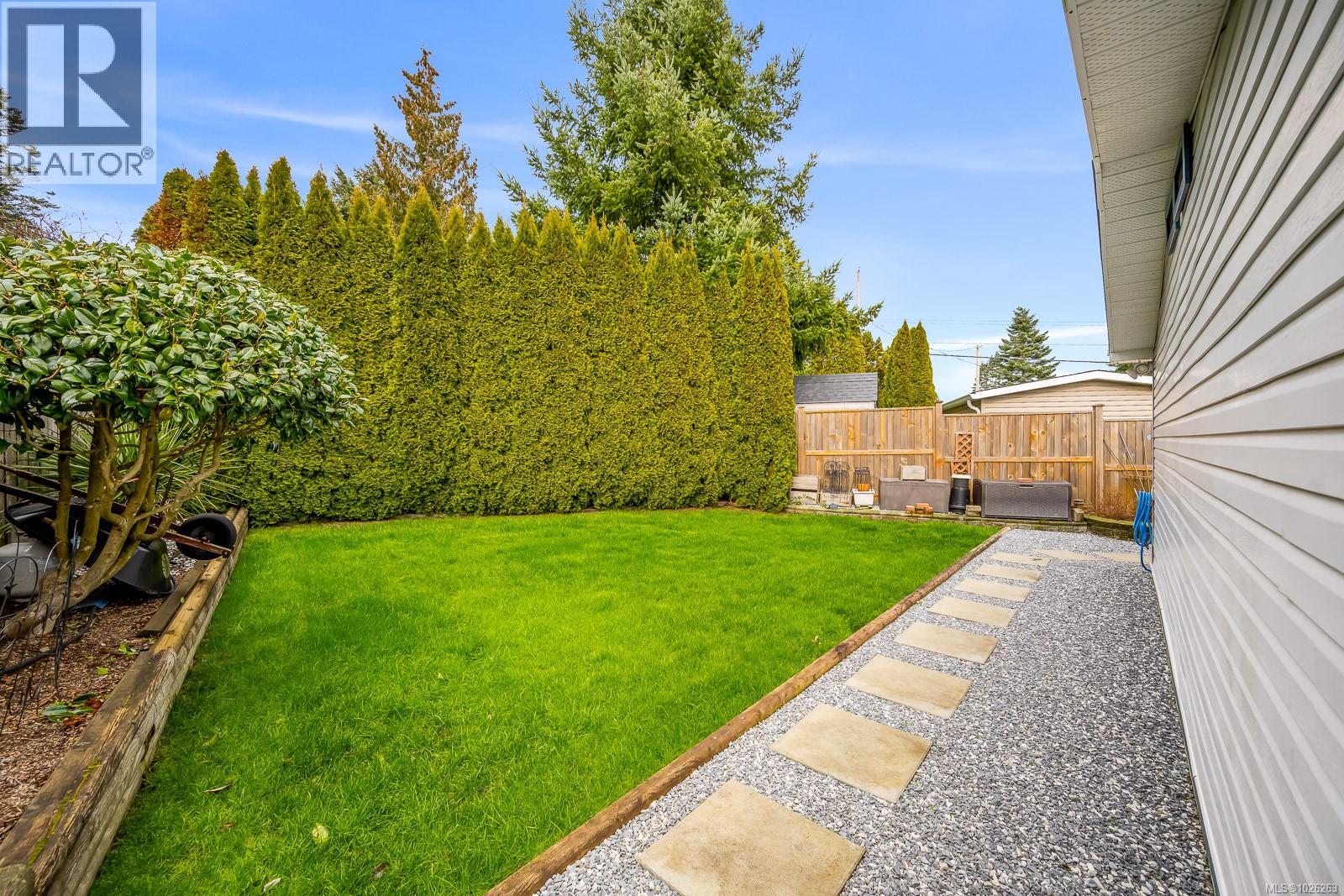 2184 6th St E, Courtenay, British Columbia  V9N 7L8 - Photo 25 - 1026263