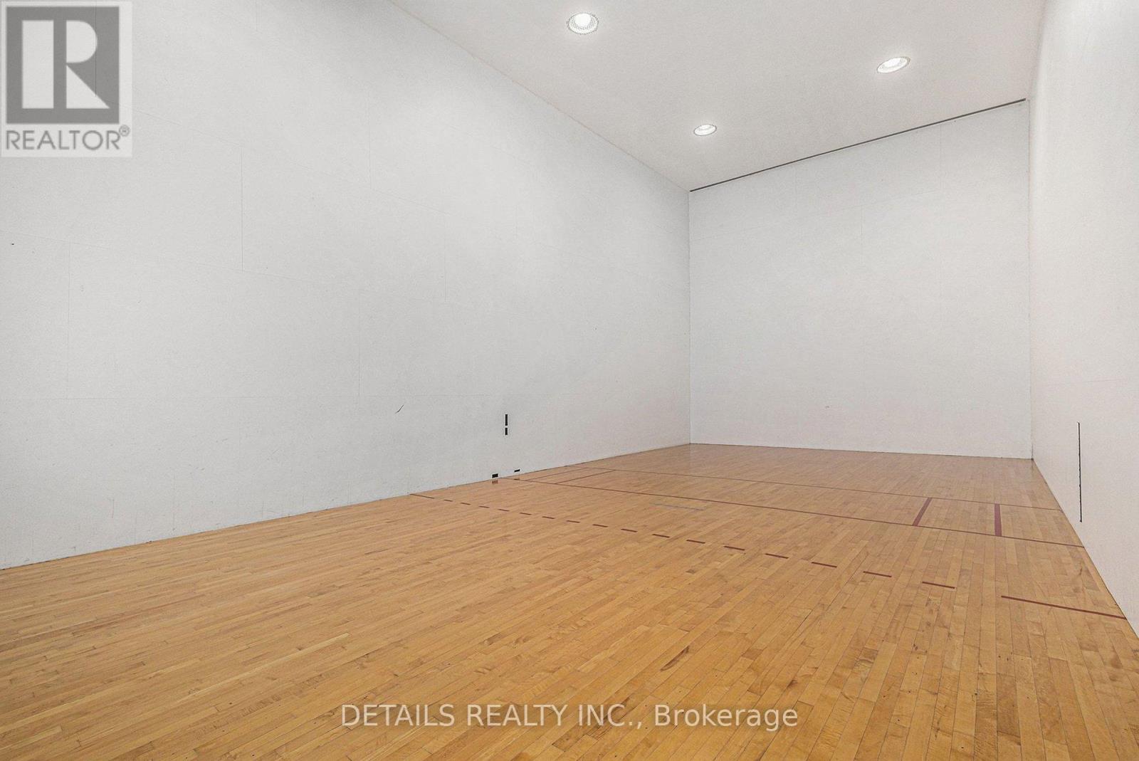 103 - 260 Brittany Drive, Ottawa, Ontario  K1K 4M2 - Photo 14 - X12795994