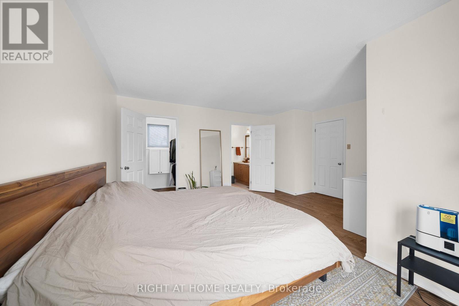 2832 Mozart Court, Ottawa, Ontario  K1T 2P7 - Photo 13 - X12796010